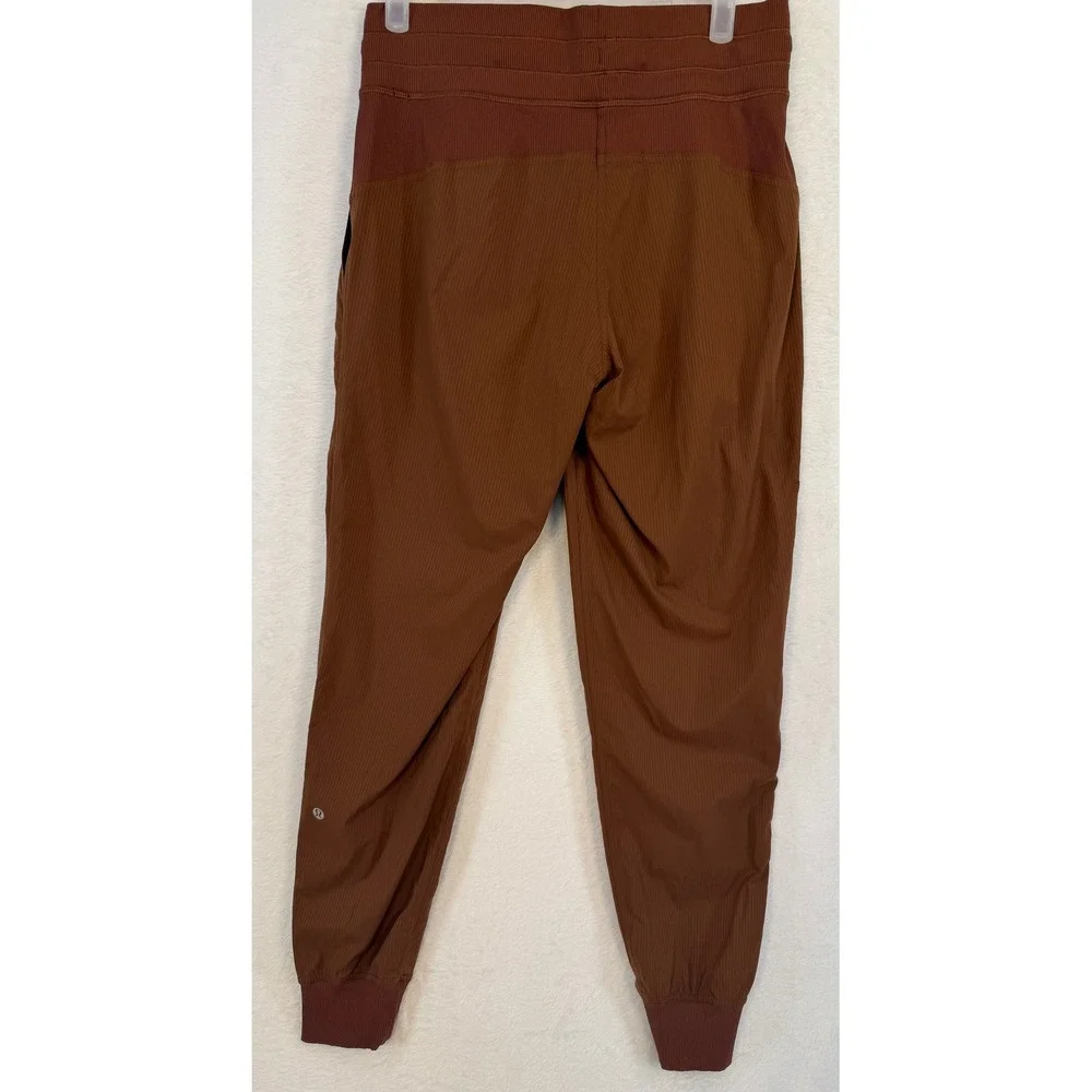 Lululemon Joggers Women's Size 6 Brown Dance Studio Mid Rise Athletic Yoga Pants - Picture 3 of 6